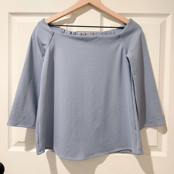 Tuckernuck Tops - Tuckernuck Miranda Coastal Resort Off the Shoulder Wide Neck Top Blue XS Chic